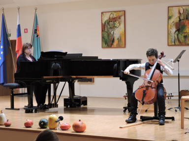 in Marta Volf Trojer