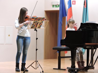 in Eva Velikonja