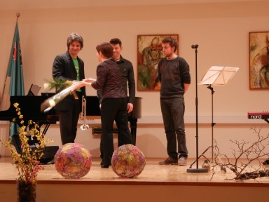 Damijan Valentinuzzi, Mitja Tavčar, Anže Vrabec in ravnateljica Maja Klanjšček