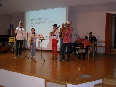 ...in pisanih oblačil.