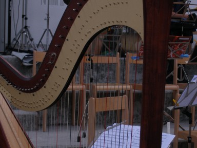 Instrumenti čakajo
